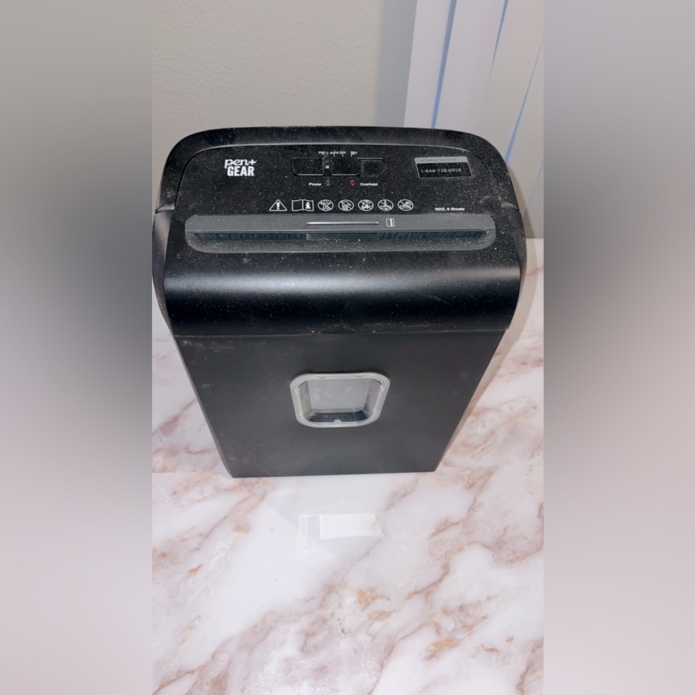 Paper shredder